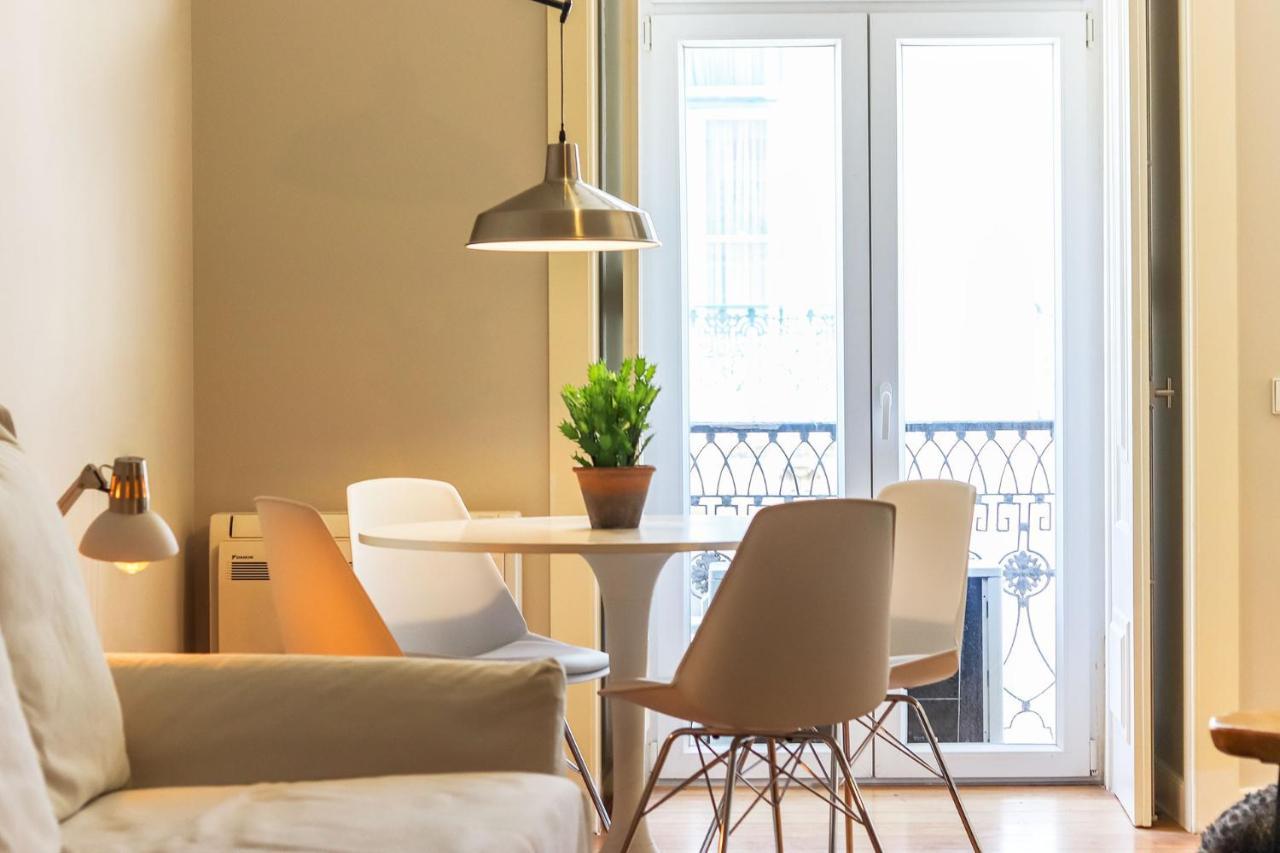 Modern Chiado By Homing Apartman Lisboa Kültér fotó